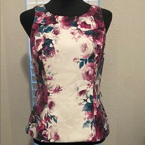 Fitted Floral Tank Top